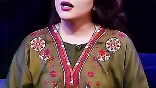 Hareem Shah hot interview viral