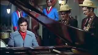 Piyar deewana hota hai mastana hota hai
