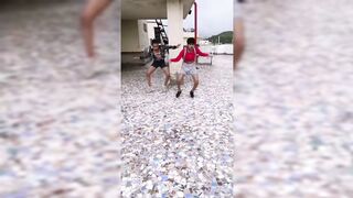 Indian Girl Rajni Dance