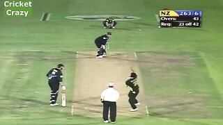 Wasim Akram unplayable bowling