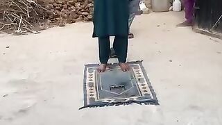 Achcha Laga pahle farishta chal raha hai