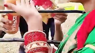 Ladki kya karte hain