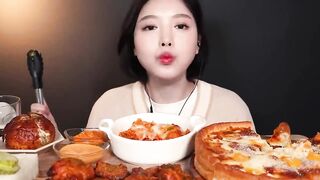 Chicken pizza Mukbang ASMR