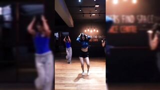 Indian Girl Shreya Maste Dance