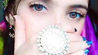 Eyes ????????