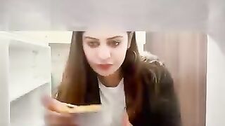 Ytehdjekdhebxn