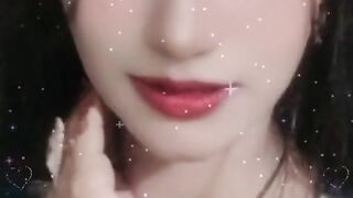 Lips song