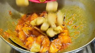Niramish Soyabean Curry