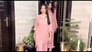 Pink vlog