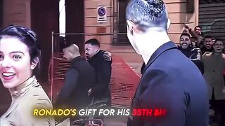 Ronaldo's Gift gets Better Every Year ????????.