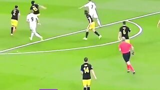 Saat Ronaldo menjadi mimpi buruk bagi para kiper hebat????????