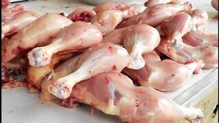 Daily consumption of chicken can make you prone to cancer, research shows.