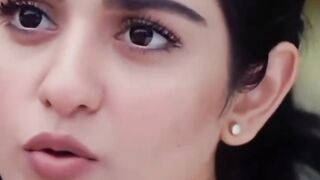 Sara khan