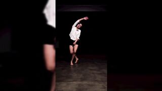 Indian Girl Vaish Dance