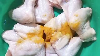 Chiken wings crackers with yogurt