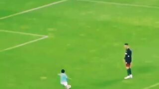 Ronaldo and ????????????u have to