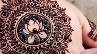 mehndi design