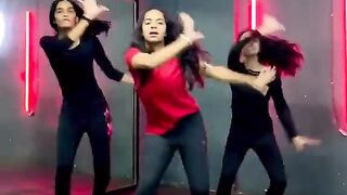 Baby girl dance