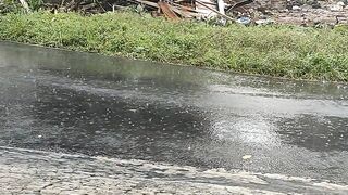 Suasana saat hujan