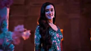 রোমান্টিক একটা ভিডিও দেখলে ভালো লাগবে