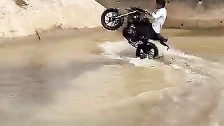 Motor c