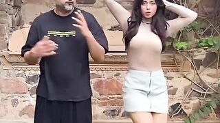 Housefull 5: What a Duo???? - Yo Yo Honey Singh and Soundarya Sharma???? | Laal Pari