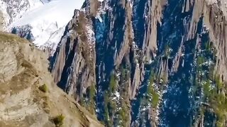 Himalayan paradise is up for grabs