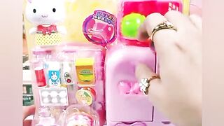Satisfying with Unboxing Barbie