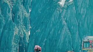 nice crazy video hashtag #please light comment share