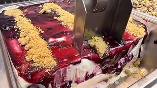 Madrid Cheesecake ice cream, as usual, is trending every day and every time