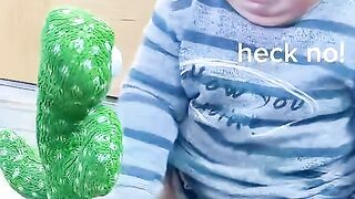Beby Children are scared.