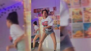 Indian Girl Manali Singh Dance