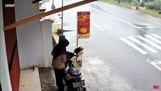 Mau tambah uang jajan join di sini https://enak.blog/koin
