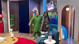 Tharki Chahta fatah ali khan vs Mathira ????