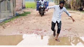 রাস্তা পার হতে গিয়ে সব শেষ হয়ে গেছে