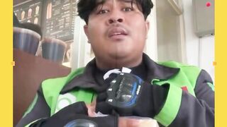 Niat cari rezeki halal, malah dapet orderan plot film dewasa. Mana kran, mana jebakan—nggak ngerti lagi!