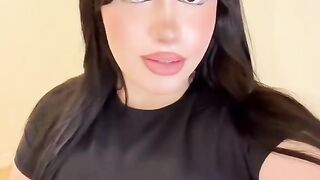 Gungun Gupta Viral Video MMS, Gungun Showing Boobs And Pussy On Video C‌all