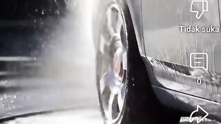 Rolls Royce gets bathed #automobile #otospotid #rollsroyce #shorts