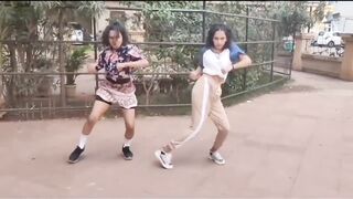 Indian Girl Rajni Vishwa Dance