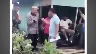 Viral Kades di Gorontalo Ngamuk Usir Camat,
