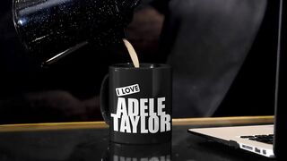 Adele Taylor l www.celebslover.com