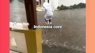 Mau tambah uang jajan join di sini https://enak.blog/koin