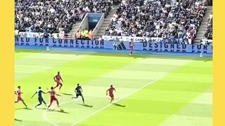 Ketika Vardy bilang 'I'm not finished yet' dan buktiin lewat gol khas counter-attack!