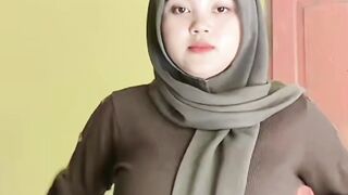 HIJAB TOBRUT