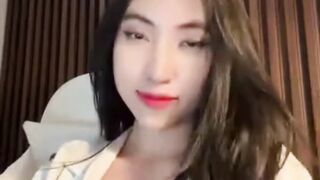 bosen banget di rumah