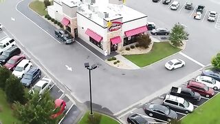 Maine Ek Drive Thru ke 1,000 Chakkar Lagaye