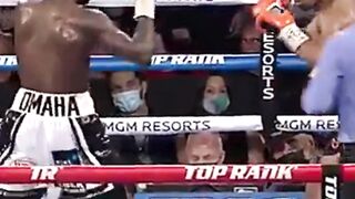 Terence Crawford knocking out Shawn Porter