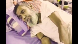 ৩০০০ হাজারের বেশি গোর খোদোক মনুমিয়ার এ কি অবস্থা