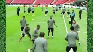 mimpi bola