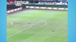 salah satu goal tercantik yang pernah ada di Liga 1 , mungkin?